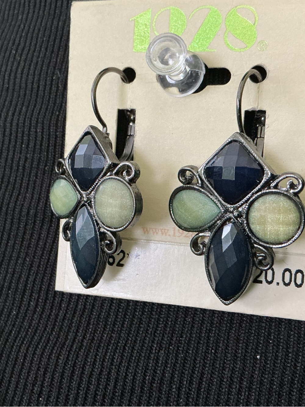 NWT 1928 Black/Green Glass Stone Earrings/20-Strand Seed Bead Marcasite Necklace - Picture 4 of 5